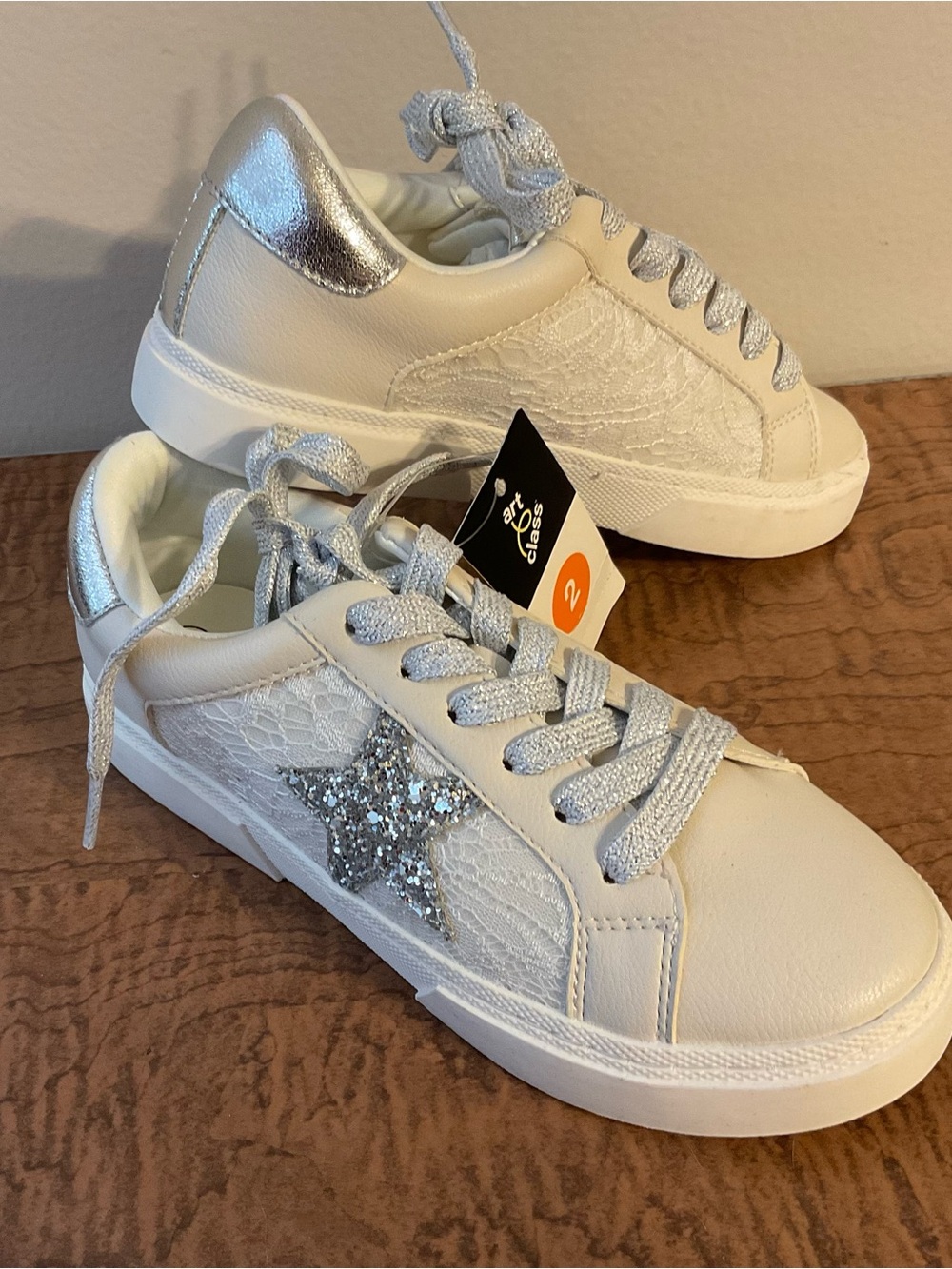art class White Sneakers with Silver Glitter Star